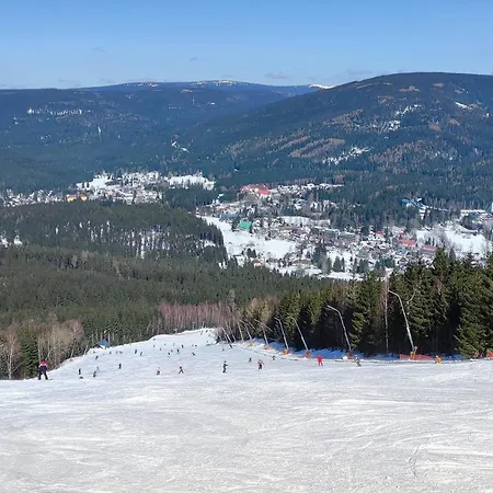 Appartamento Enjoyharrachov - Atraktivní Slunný Klimatizovaný 14 V Centru Se Saunou, Parkováním, Wifi-wlan, Sat, Herní Konzolí, Pc S Win 10, Netflix Zdarma A Možností Dobíjení Auta S Výhledem Na čertovu Horu Se Skokanskými Můstky Jen 150m Od Lanovky *