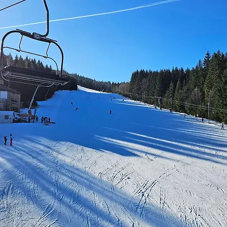 Appartamento Enjoyharrachov - Atraktivní Slunný Klimatizovaný 14 V Centru Se Saunou, Parkováním, Wifi-wlan, Sat, Herní Konzolí, Pc S Win 10, Netflix Zdarma A Možností Dobíjení Auta S Výhledem Na čertovu Horu Se Skokanskými Můstky Jen 150m Od Lanovky