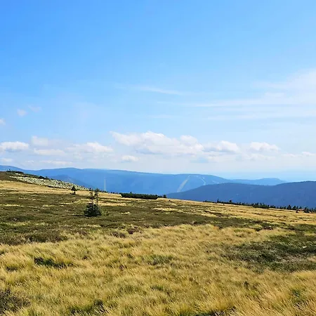 公寓 Enjoyharrachov - Atraktivni Slunny Klimatizovany 14 V Centru Se Saunou, Parkovanim, Wifi-wlan, Sat, Herni Konzoli, Pc S Win 10, Netflix Zdarma A Moznosti Dobijeni Auta S Vyhledem Na Certovu Horu Se Skokanskymi Mustky Jen 150m Od Lanovky