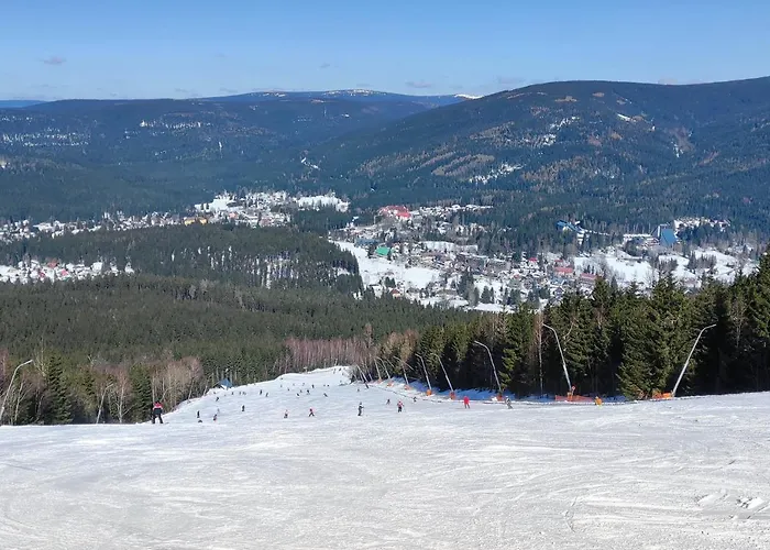 아파트 Enjoyharrachov - Atraktivni Slunny Klimatizovany 14 V Centru Se Saunou, Parkovanim, Wifi-wlan, Sat, Herni Konzoli, Pc S Win 10, Netflix Zdarma A Moznosti Dobijeni Auta S Vyhledem Na Certovu Horu Se Skokanskymi Mustky Jen 150m Od Lanovky *
