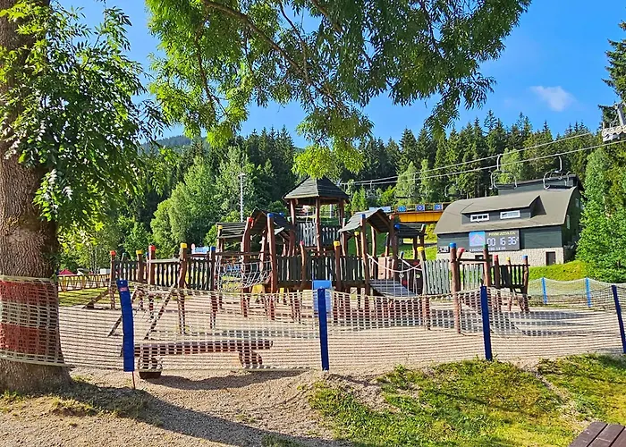 Enjoyharrachov - Atraktivni Slunny Klimatizovany 14 V Centru Se Saunou, Parkovanim, Wifi-wlan, Sat, Herni Konzoli, Pc S Win 10, Netflix Zdarma A Moznosti Dobijeni Auta S Vyhledem Na Certovu Horu Se Skokanskymi Mustky Jen 150m Od Lanovky 아파트 *